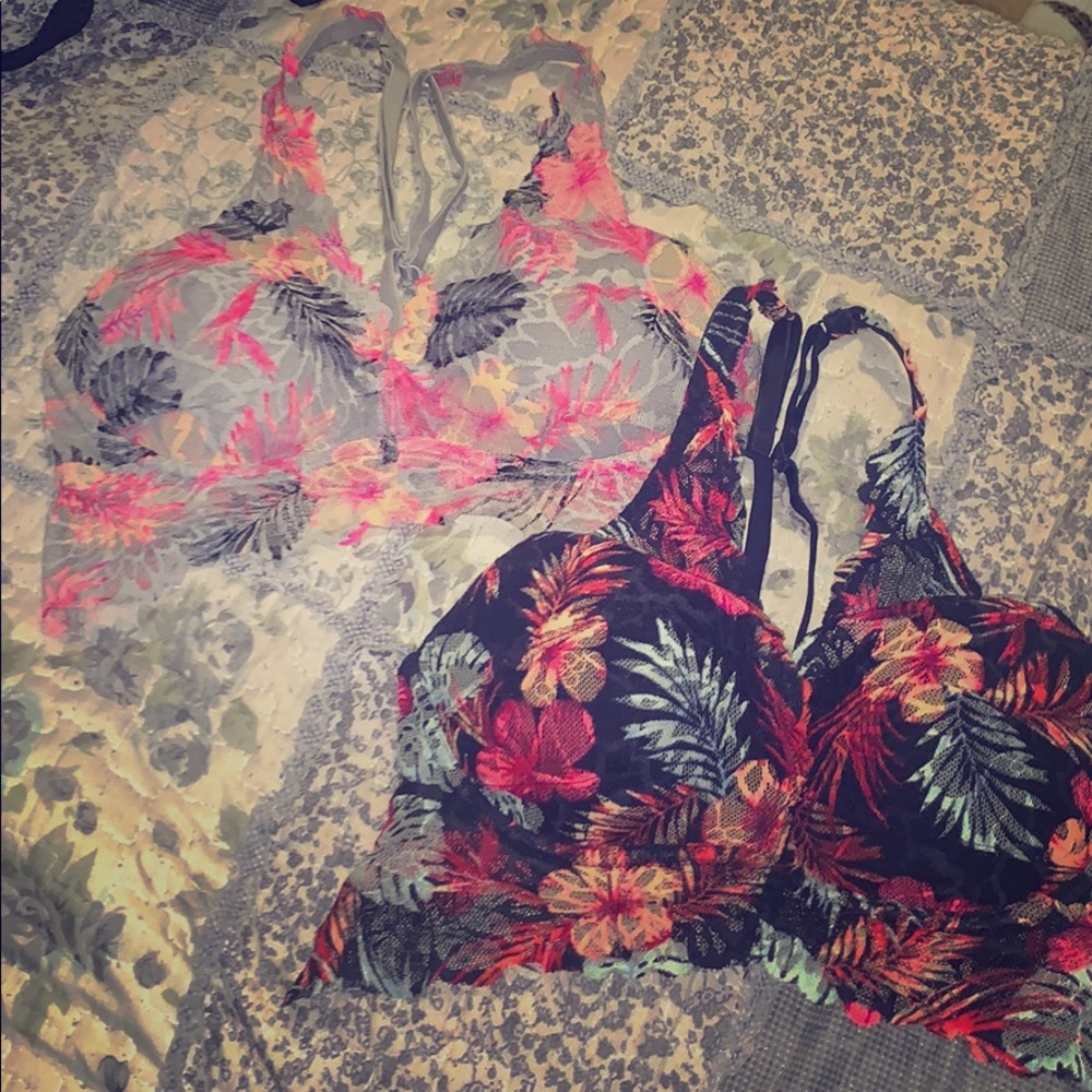 NWOT!! VS PINK Bralette (Lilac)